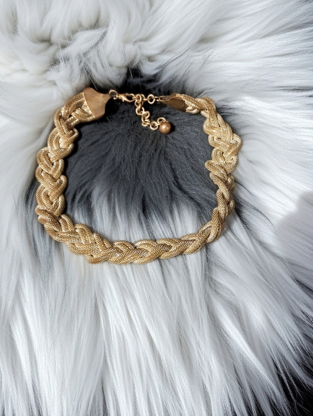 Vintage Gold Tone Braided Mesh Necklace